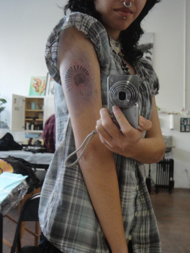 11.29.2024 new tat! did u kno i love fossils? now u do!